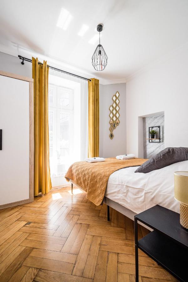 Royal City Apartments Old Town Cracovia Exterior foto